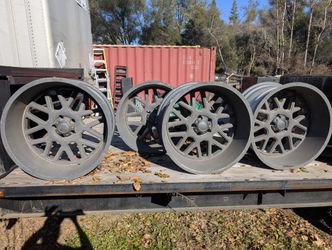 22x12 5lug 5x5