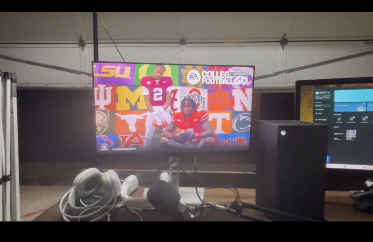 Xbox Series X W/ COD controller