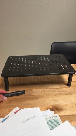 Laptop stand