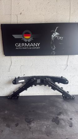 Tesla Model Y 25-27 radiador support