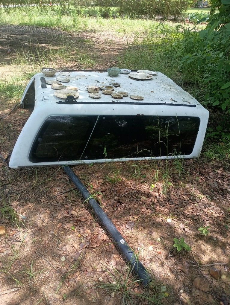 Tinted Glass Leonard Short Bed 05 GMC 2500