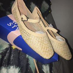 Trary Mary Jane Shoes Women (Size 8)