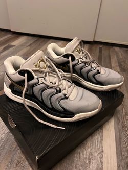 Size 9 KD 17s light iron ore metallic gold