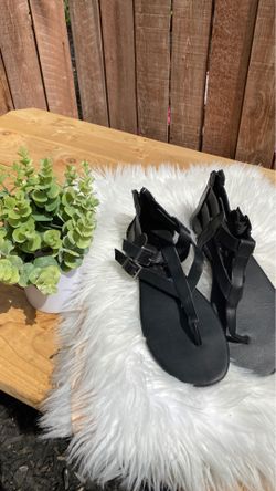 Black sandals size8.5