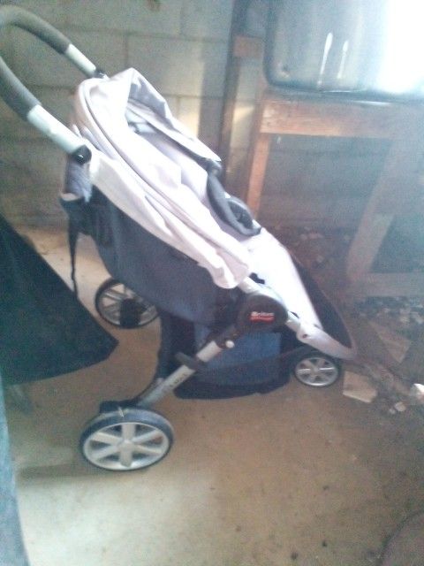 Nice Britax Stroller
