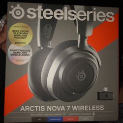 Headphones | Steelseries Arctic Nova 7 Wireless |