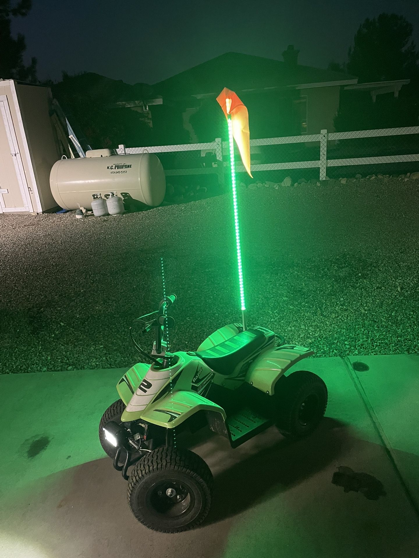 Razor 24V Dirt Quad SX McGrath Powered Ride for Sale in Riverside, CA