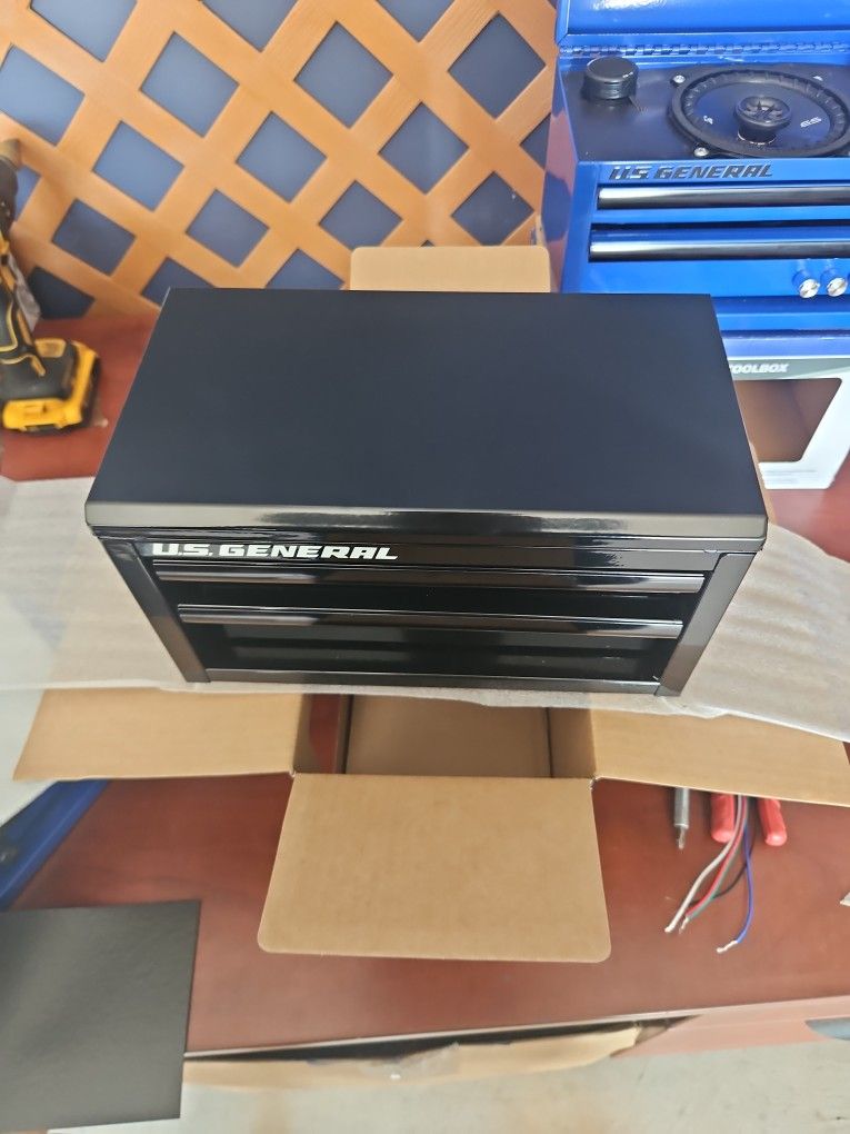 Mini Toolbox Bluetooth Speaker