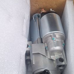 Nrw In Box Mini Starter  Chevrolet  V-8 Replacement  For Large Older Starter  69 To 99 Years 350 454. 35th Ave And McDowell Phx 