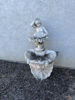 Concrete statue