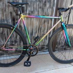 55cm.       FIXIE.        Golden 