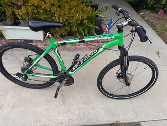 Specialized Mountain Bike Green HardRock
