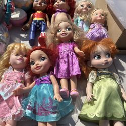 8 Dolls$55As is
