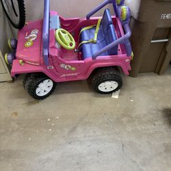 Child’s Barbie  Jeep , New Battery