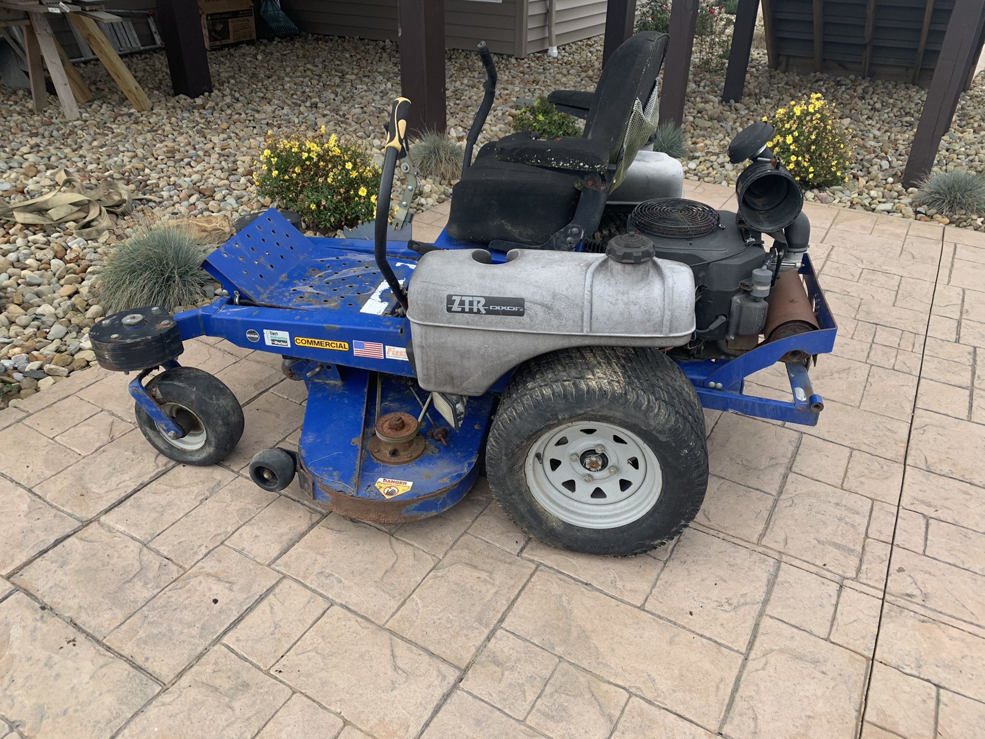 Dixon Grizzly ZTR 50”