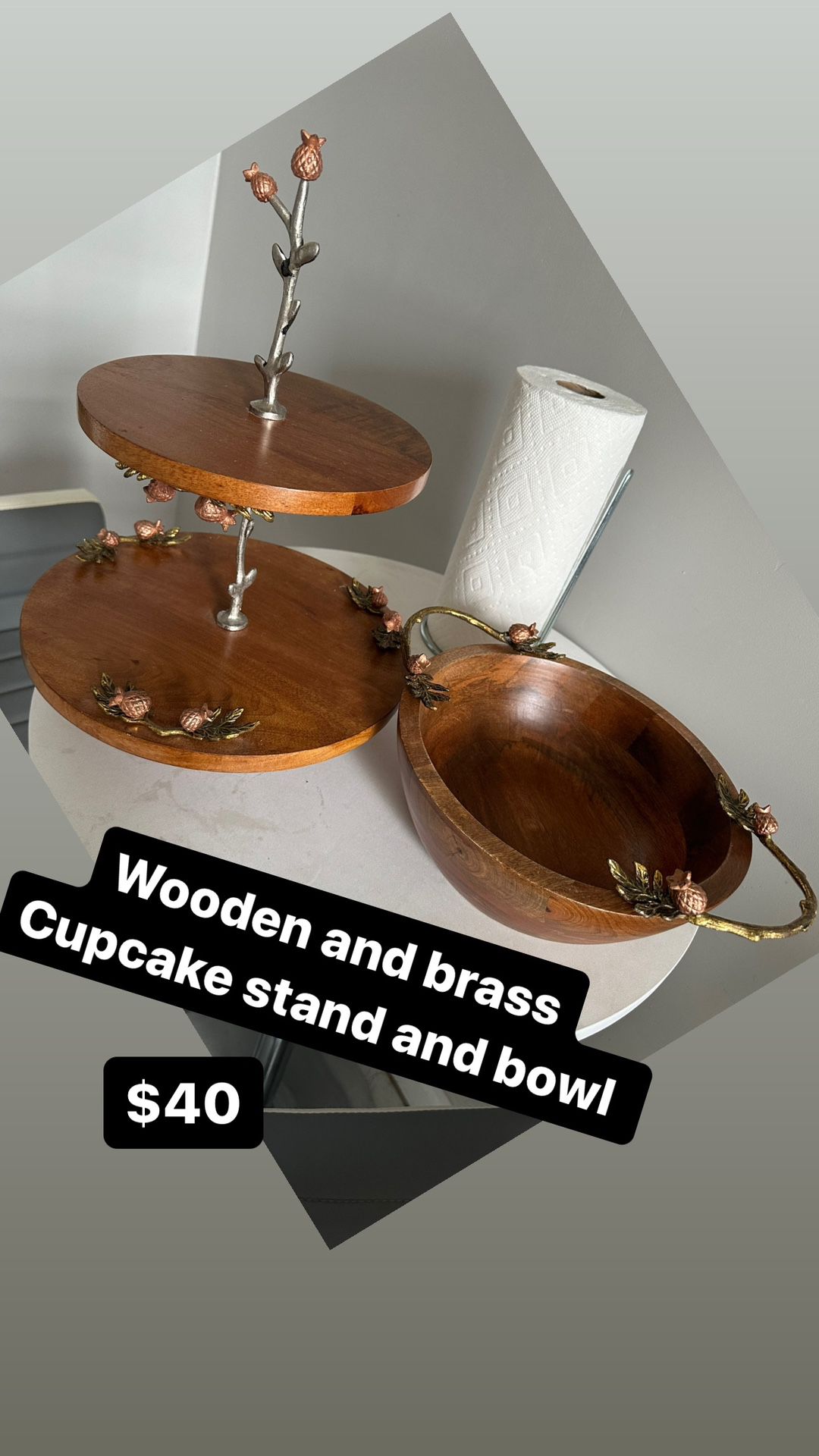 Wooden Bowl And Cupcake Stand 