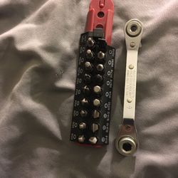 BRAND NEW 18-PIECE BIT SET WITH LIFE TIME WARRANTY KASTAR OFFSET RATCHET WRENCH $20.00