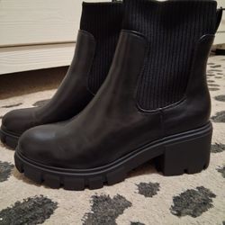 Chelsea Boots