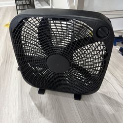 Amazon Basics 3 Speed Box Fan, Indoor Electric Fan for Home Cooling, 5 Blades, Lightweight Design, 67 Watts, 20-Inch, Black, 6.8"D x 20.86"W x 21.33"H