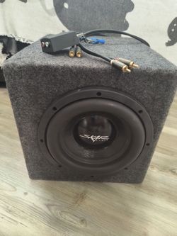 Skar 8 Inch Subwoofer in Carpeted Box