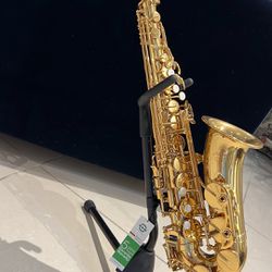 Yamaha Advantage Saxophone  300ad