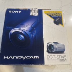 Sony Handycam DCR-SR45 Digital Camcorder Video Camera w/ Acc. Needs New Battery
