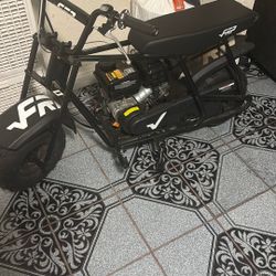 It’s A Frp The Bike Is Black And It’s A Mid Size Bike