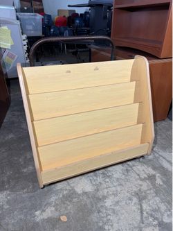 Wooden Classroom Bookstand