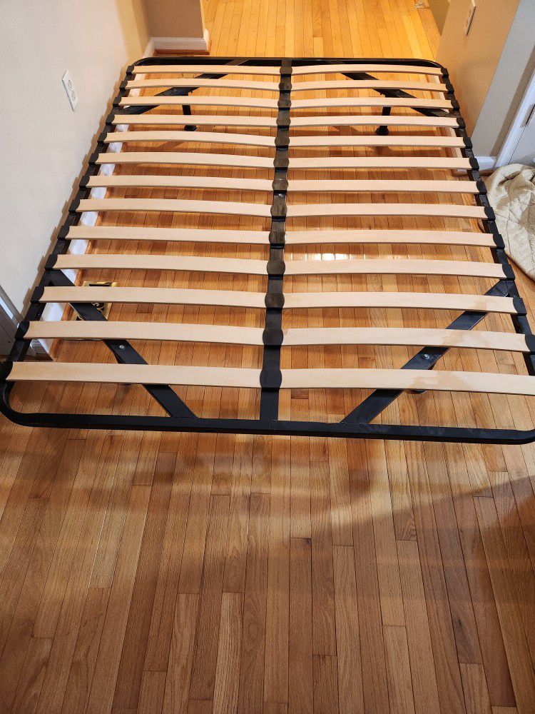 Queen Size Bed Frame With Wood Slats 