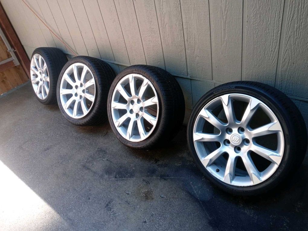 19' STOCK BUICK RIMS & TIRES..