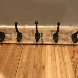 5 Hook Coat Rack, Wall Mounted, Reclaimed Railway Wood Plank and Iron,