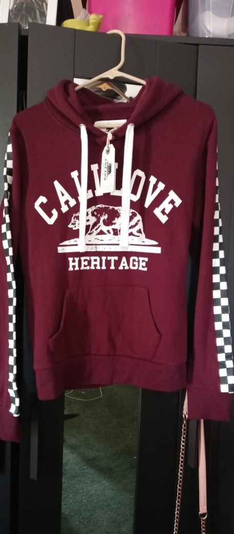Sweatshirt