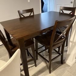 Dinning Table 4 Chair Set 