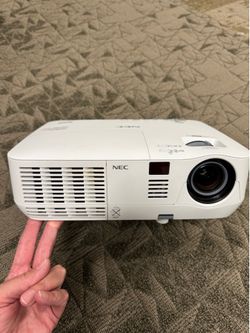 NEC Projectors