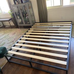 Queen Bed frame / Assembled / With Slats