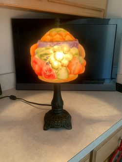 Vintage Reverse Painted Table Lamp Puffy Pairpoint Style Fruit 16" Tall Glass Excellent condition no chips or cracks pick up in Ennis cash or Venmo