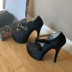 Black Pinstripe Satin High Heels Size 7