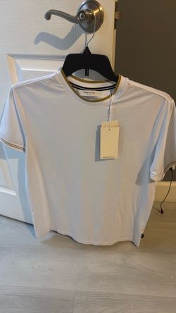 Kenneth Cole T Shirt