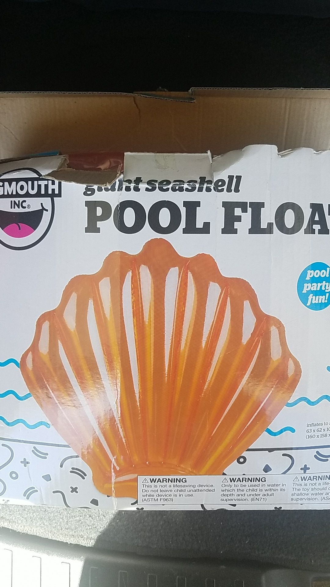 NEW GIANT SEASHELL POOL FLOAT
