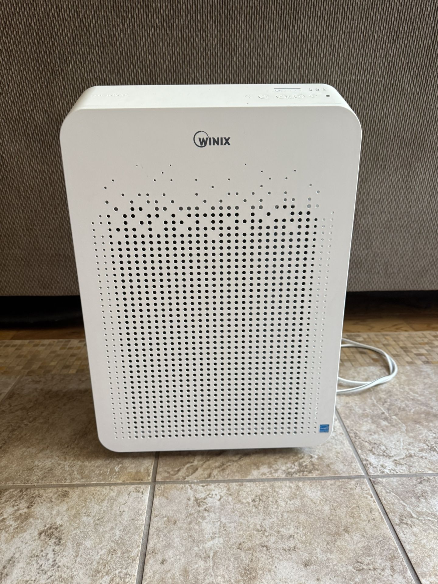 Winix Air Cleaner White 8"D x 14"W x 21"H