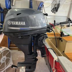 25 HP Yamaha Outboard Motor 20 Hours