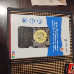 24 Hour Mechanical Time Switch 120 V Indoor