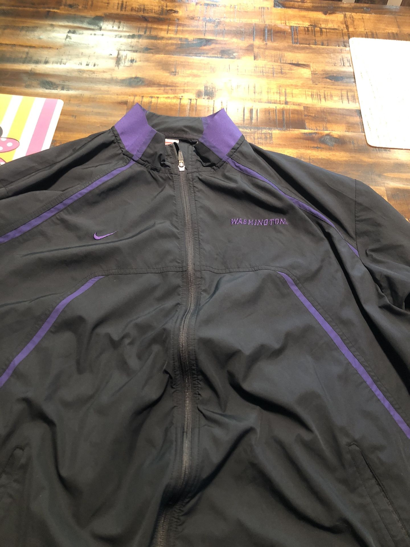 Huskys and Oregon st. Wind breakers. Size. XXX