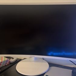 Samsung 27 Inches Curved Monitor 