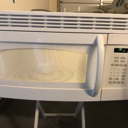 Microwave Over The Range/ Microndas 