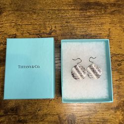 🔥❤️Authentic Tiffany & Co. Notes Large Wavy Circle Disc Dangle Hook Earrings 🔥❤️