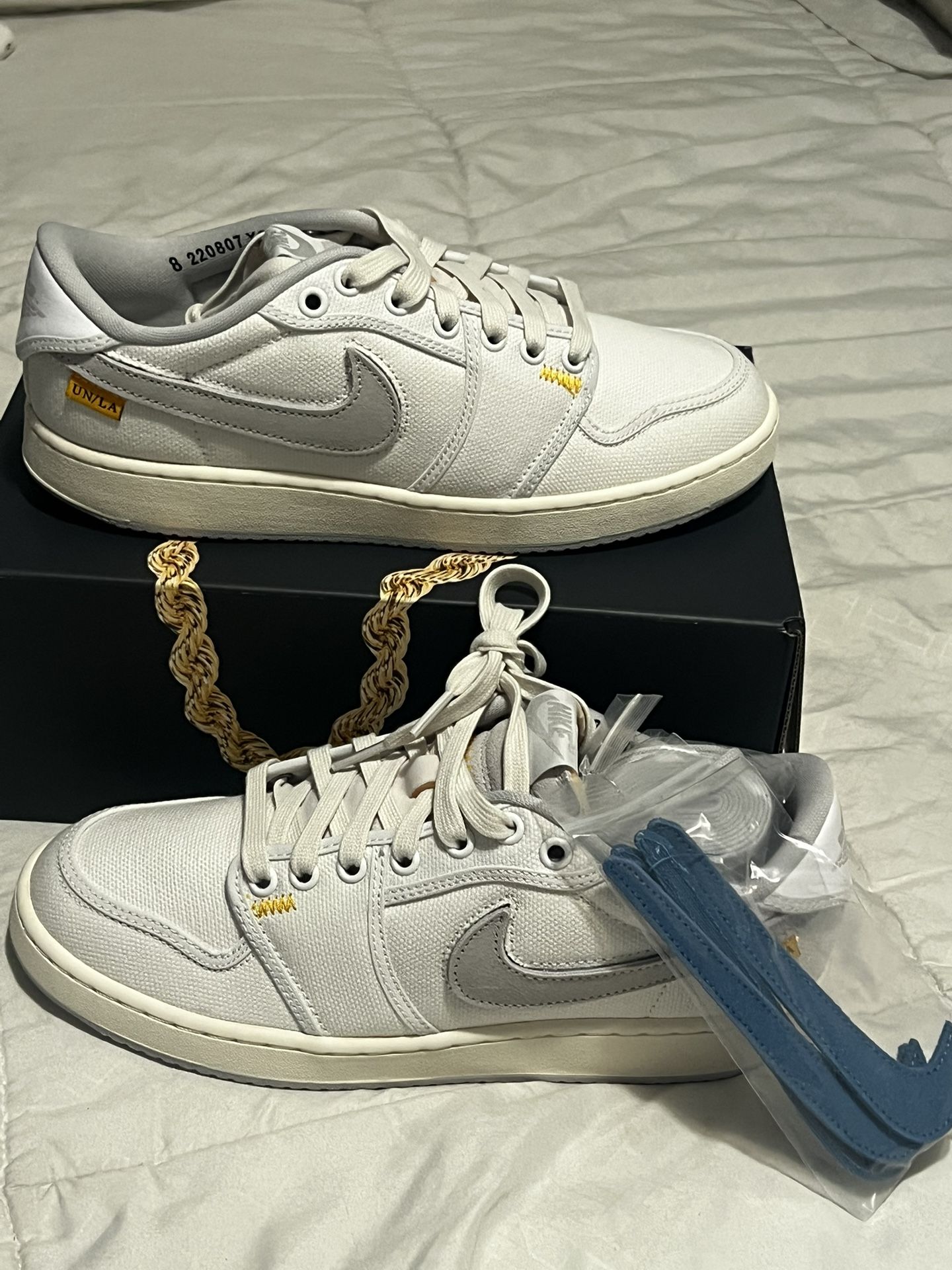 Jordan 1 Retro Low “Union White Canvas “