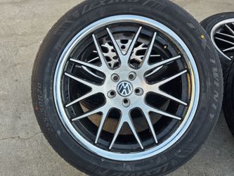 20"new VW ATLAS Wheels With New Tires