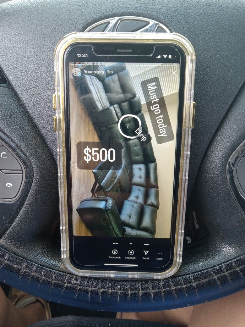 Couch for Sale in Tampa, FL OfferUp