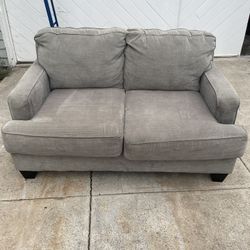 Small Couch / Loveseat